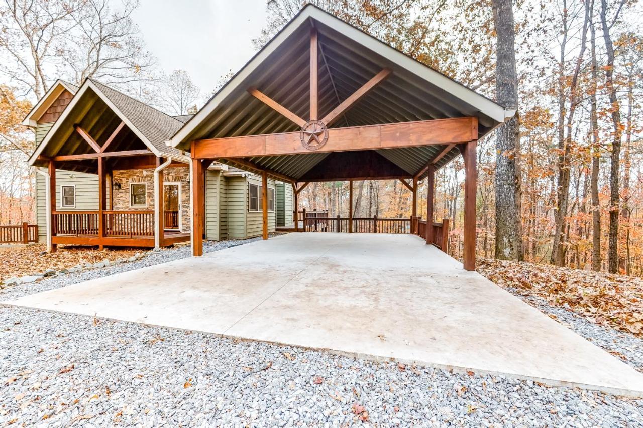 Bearfoot Lodge Ellijay Exterior photo