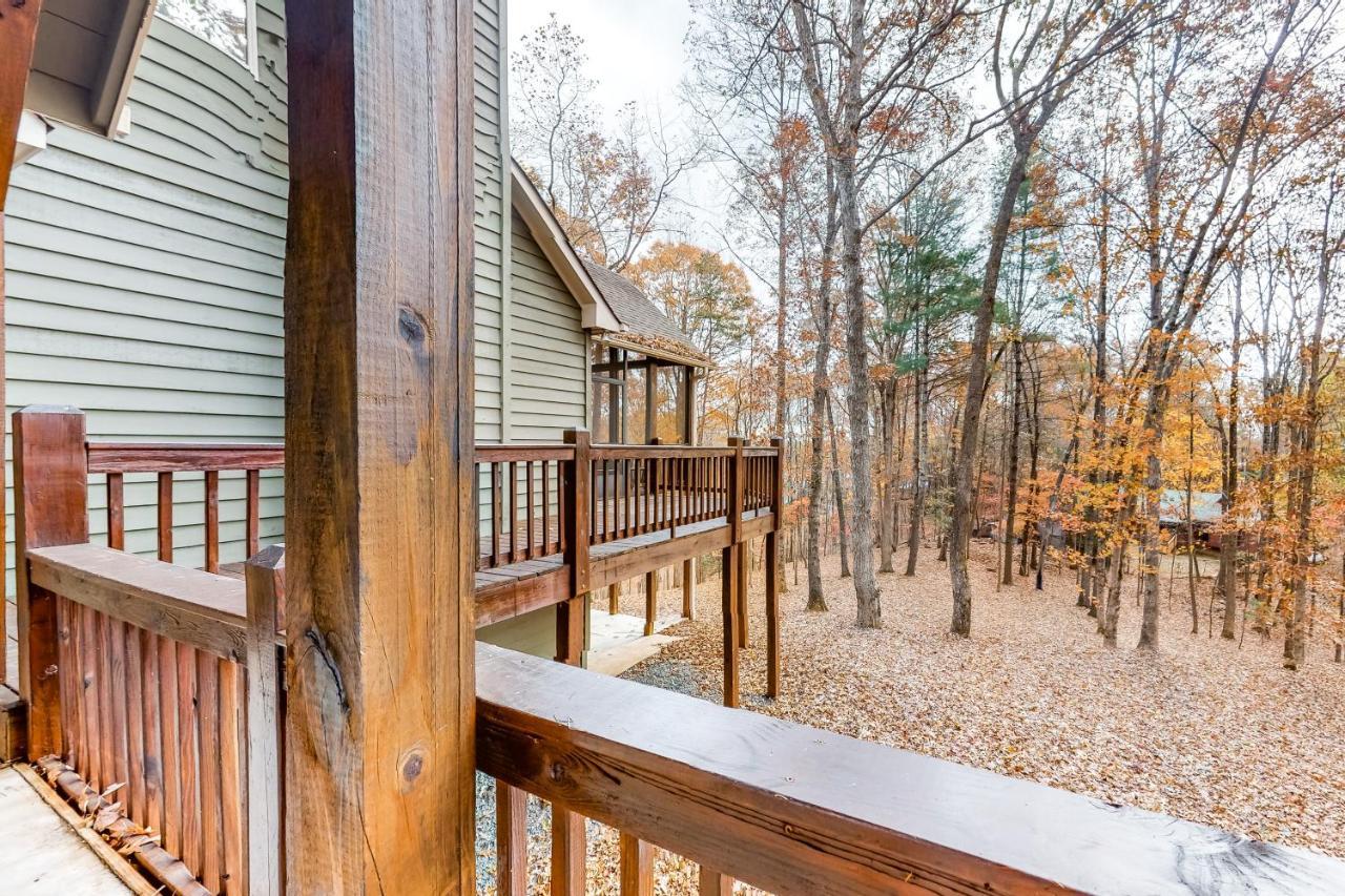Bearfoot Lodge Ellijay Exterior photo