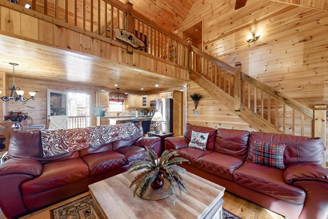Bearfoot Lodge Ellijay Exterior photo