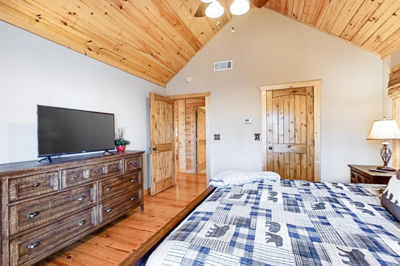 Bearfoot Lodge Ellijay Exterior photo