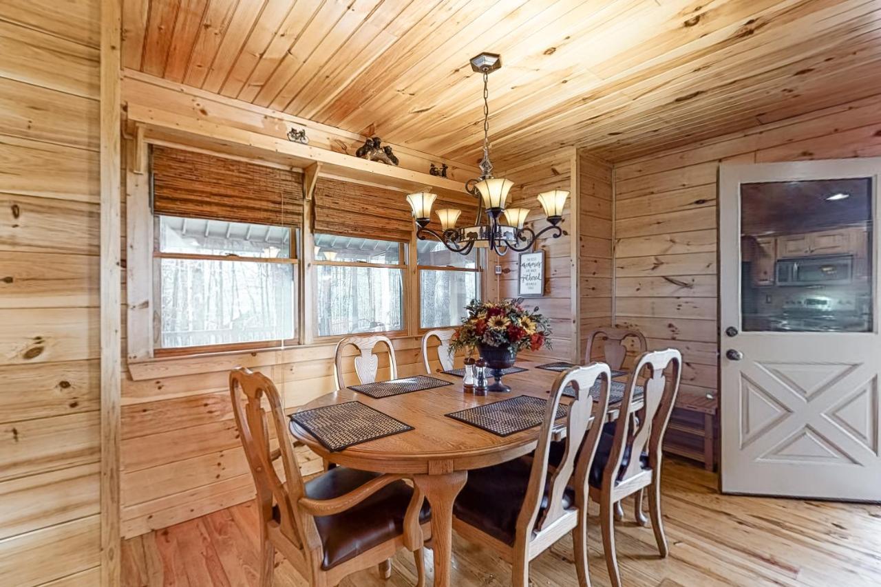 Bearfoot Lodge Ellijay Exterior photo