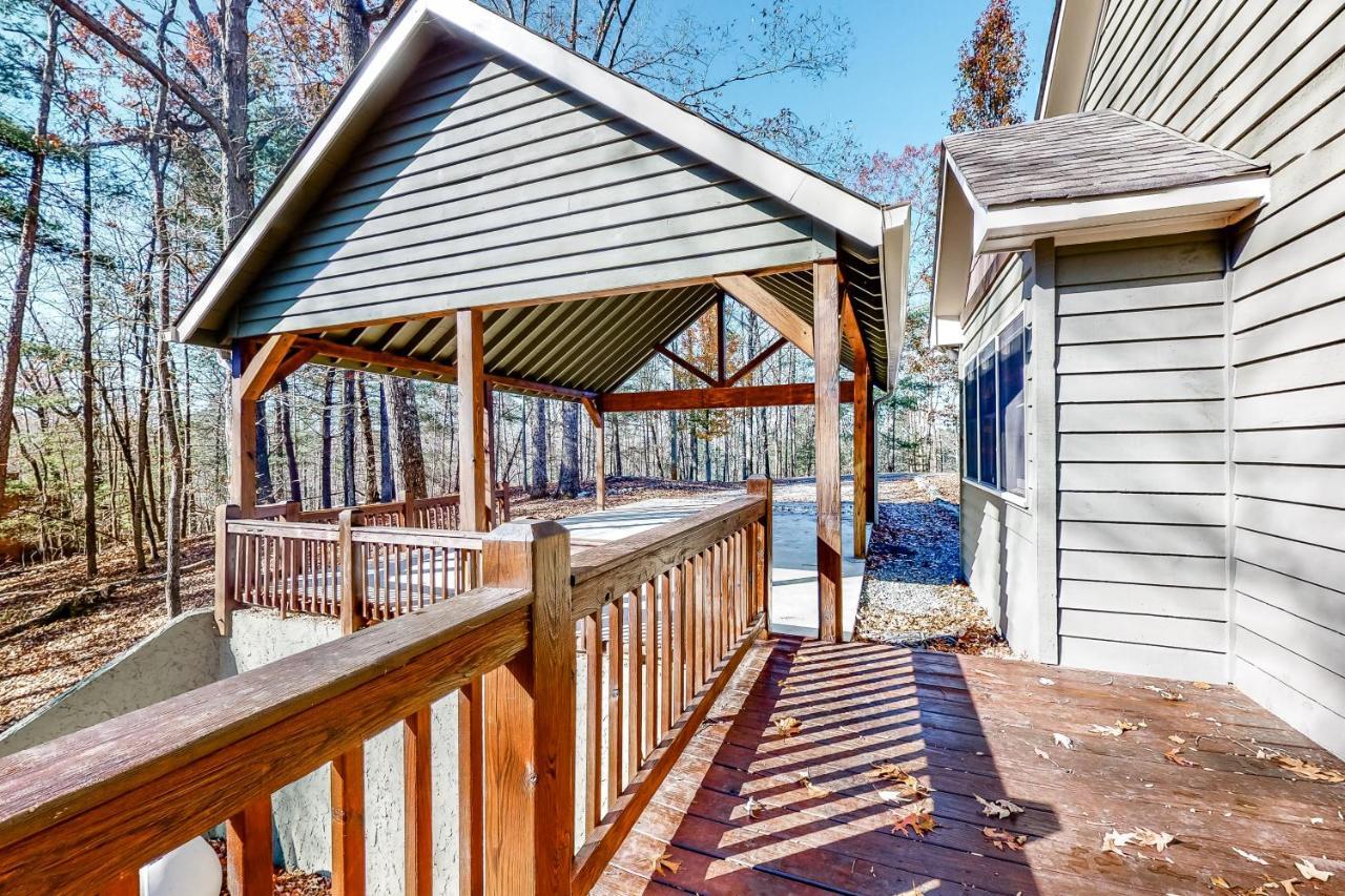 Bearfoot Lodge Ellijay Exterior photo