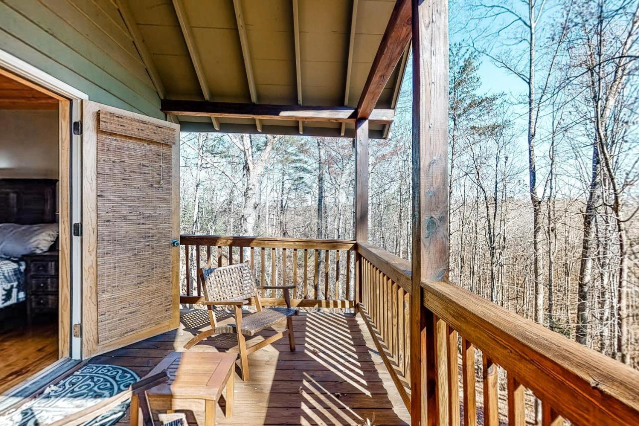 Bearfoot Lodge Ellijay Exterior photo